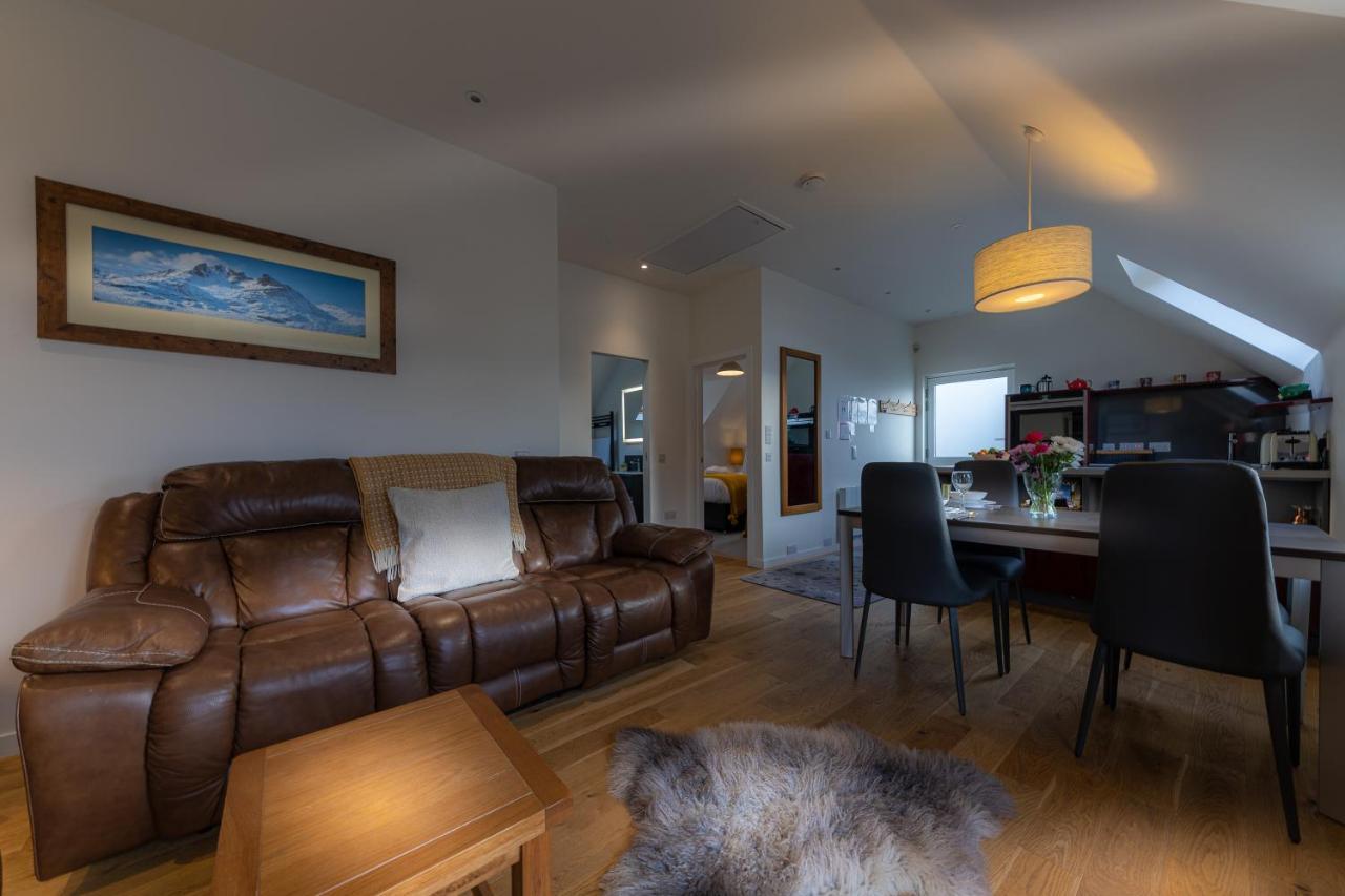 Skyelight Apartment Portree Buitenkant foto